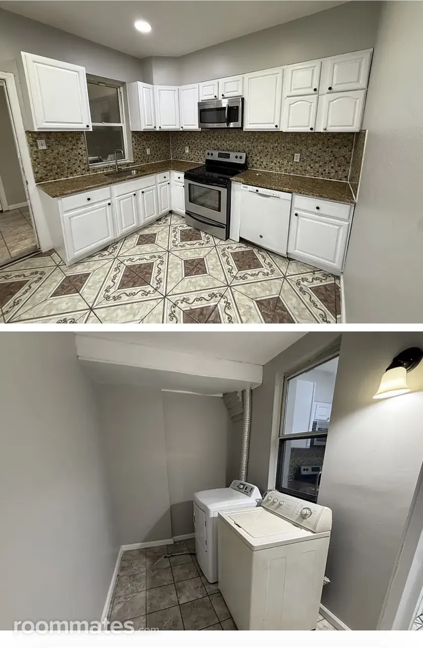 Profile photo 7 of 10