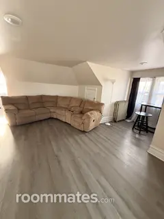 Room for rent in Philadelphia, PA $900, house