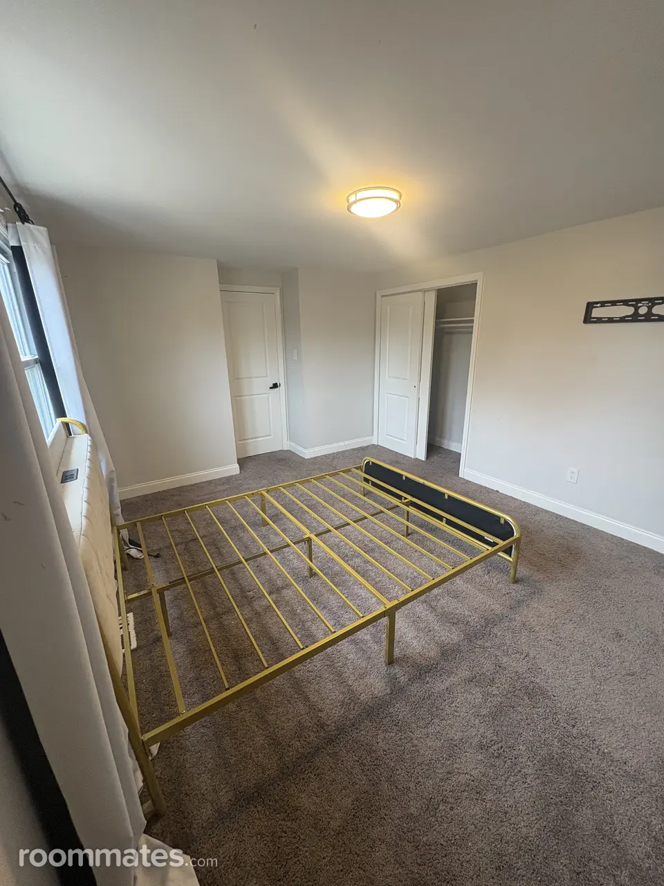 Profile photo 1 of 4