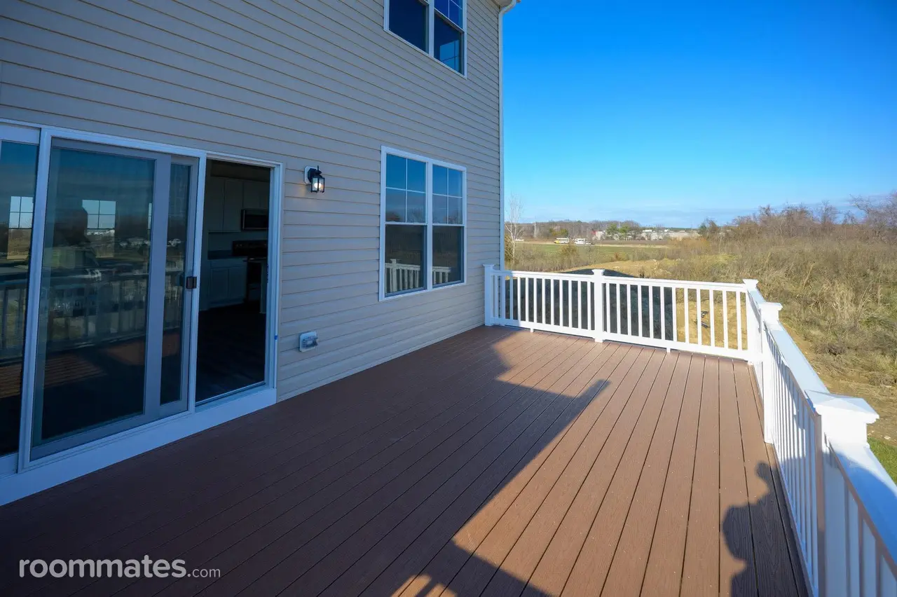 Profile photo 1 of 7