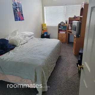 Room for rent in Thousand Oaks, CA $1300, townhouse