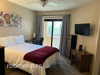 Room for rent in Glendale, AZ $900, condo