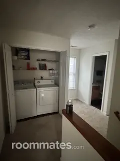 Room for rent in Raleigh NC $900, House