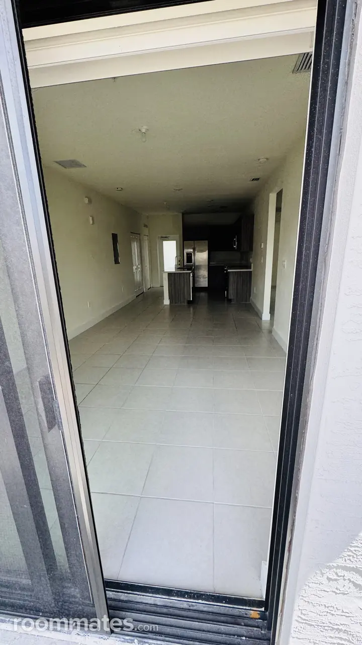 Profile photo 3 of 9