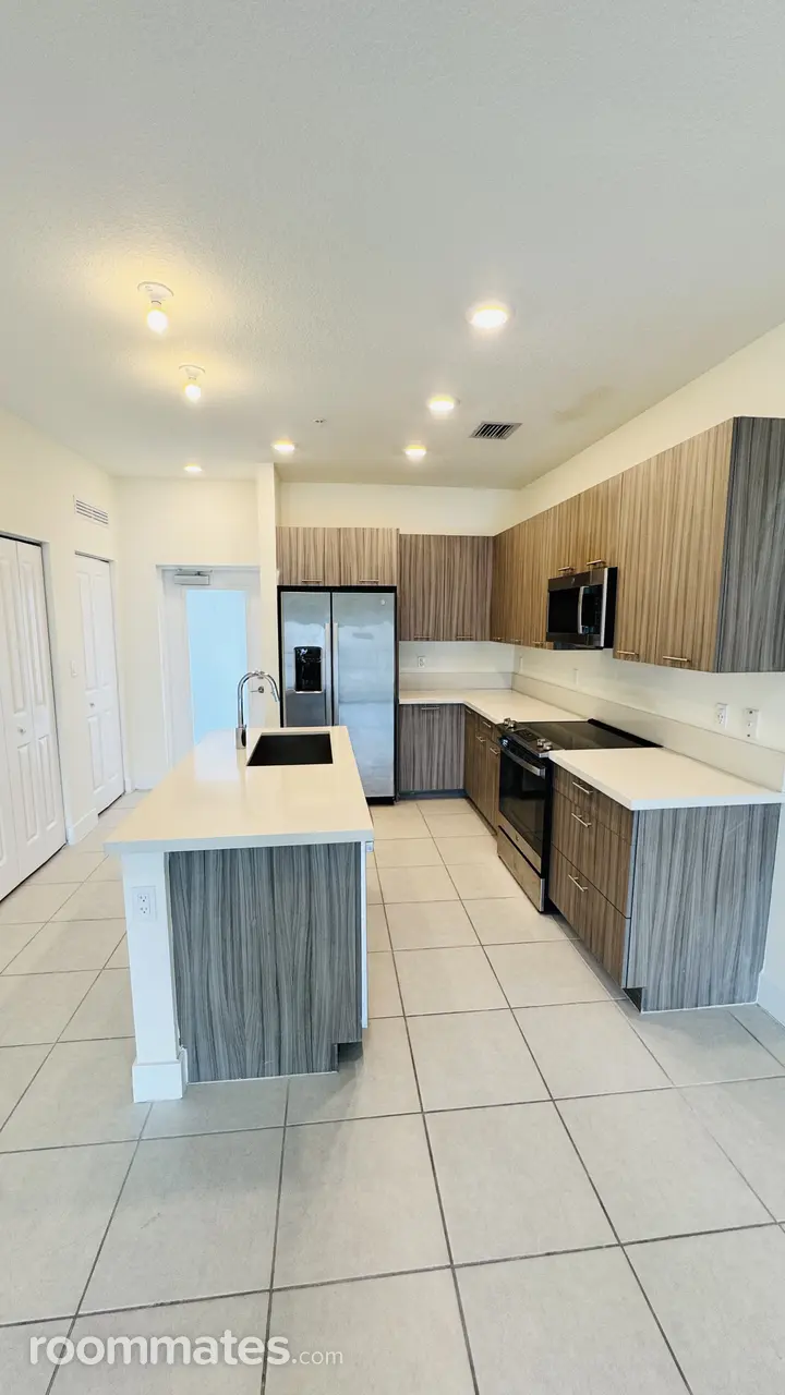 Profile photo 2 of 9