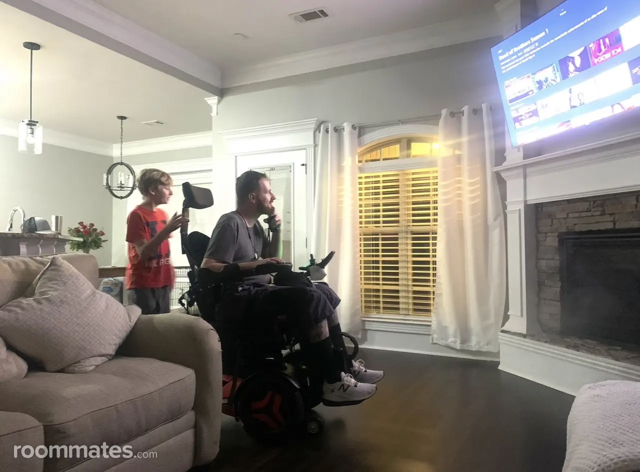 Profile photo 2 of 6