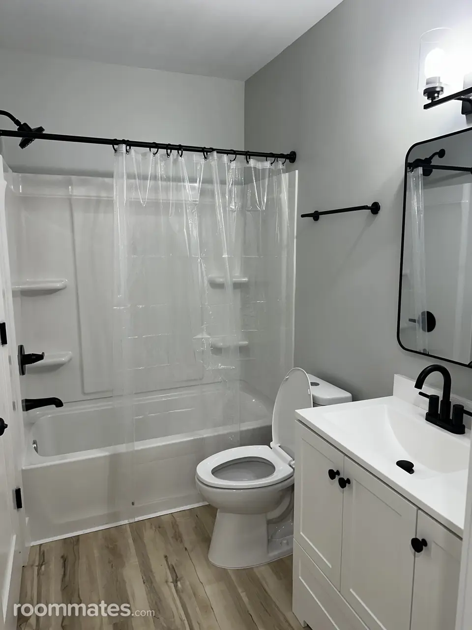 Profile photo 6 of 9