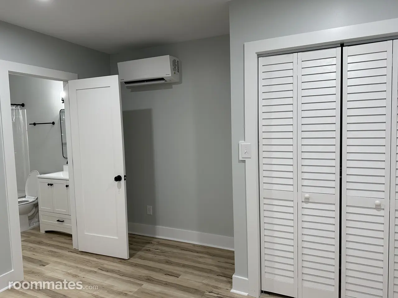 Profile photo 5 of 9