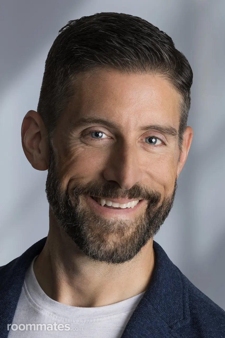 Profile photo 1 of 1