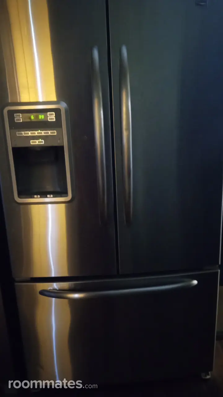 Profile photo 2 of 19