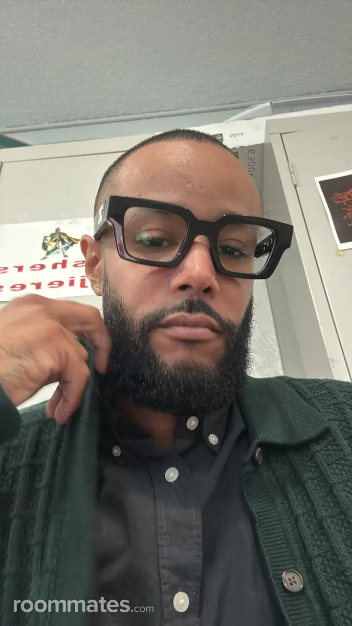 Profile photo 1 of 1