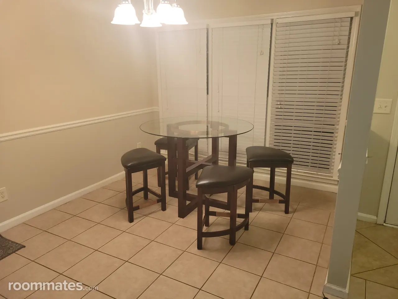 Profile photo 3 of 9