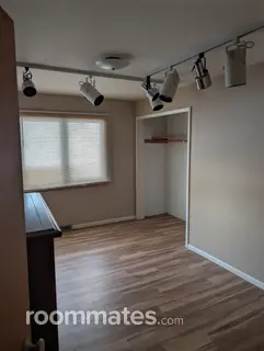 Room for rent in Coon Rapids, MN $650, house