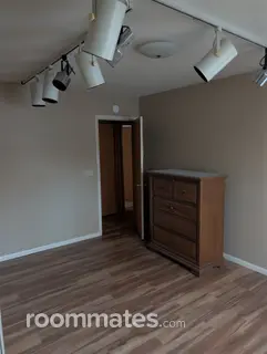 Room for rent in Coon Rapids, MN $650, house