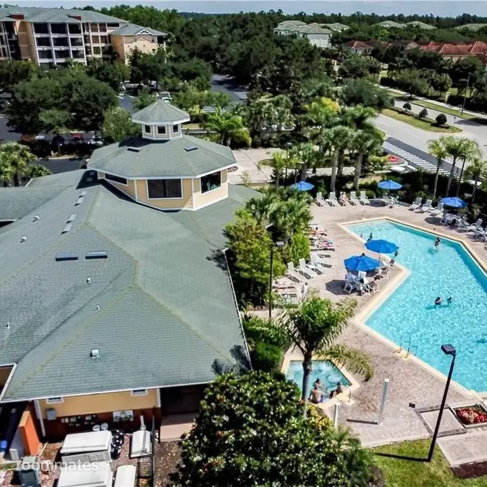 Room for rent in Celebration, FL $1300, condo