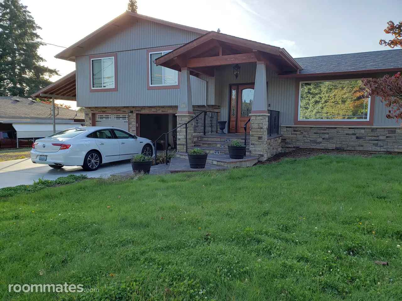 Profile photo 6 of 12