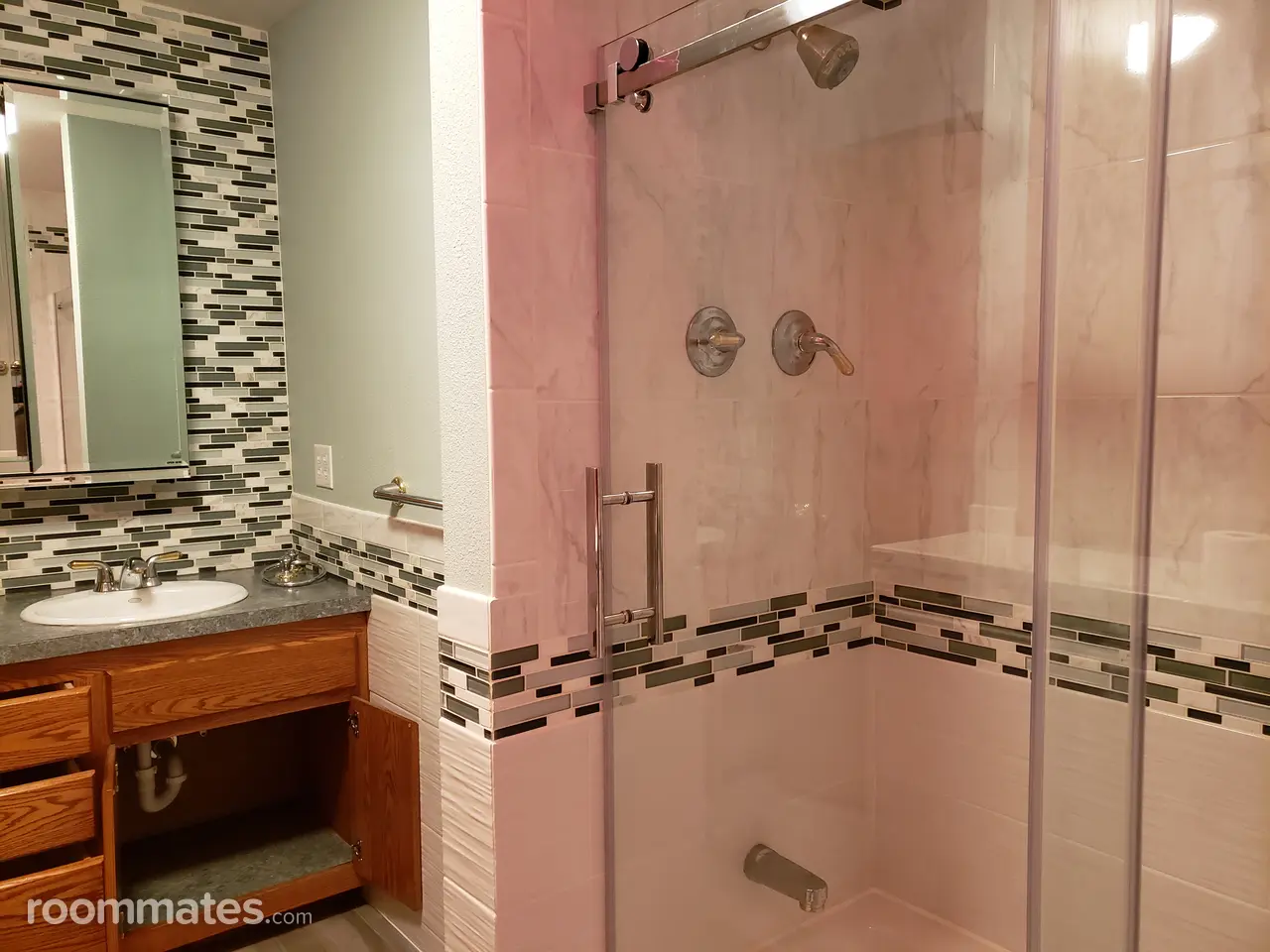 Profile photo 9 of 12