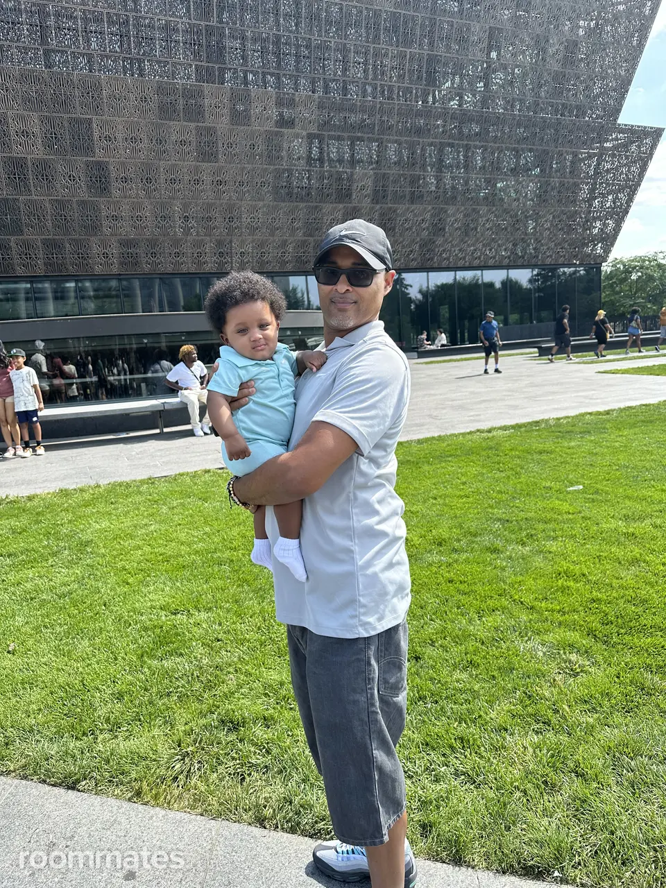 Profile photo 11 of 15