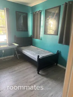 Room for rent in San Bernardino, CA $850, house