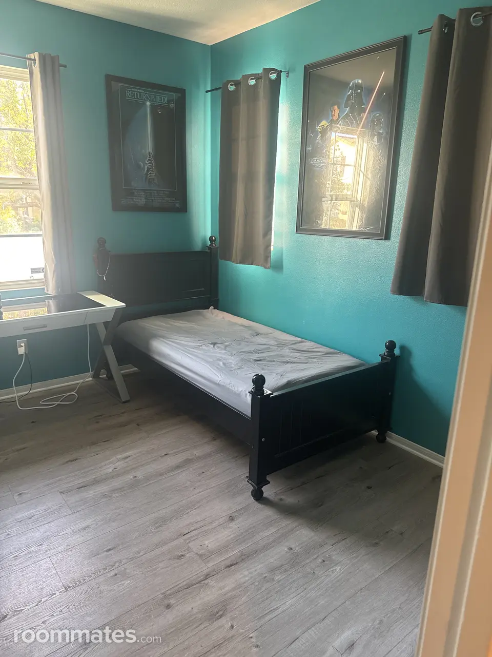 Profile photo 1 of 4