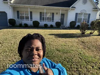 Roommate looking Charlotte, NC, $600