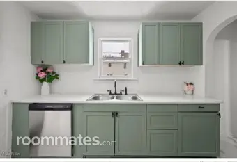 Room for rent in Akron, OH $525, house