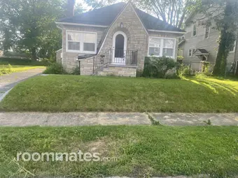 Room for rent in Akron, OH $525, house