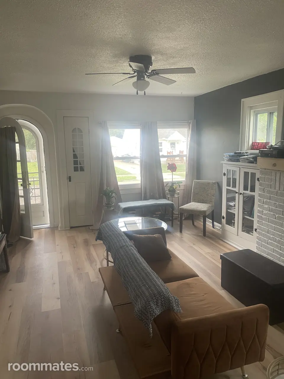 Profile photo 3 of 9