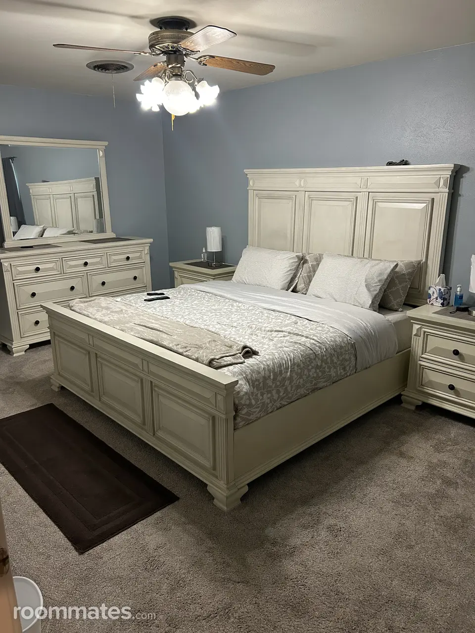 Profile photo 4 of 12