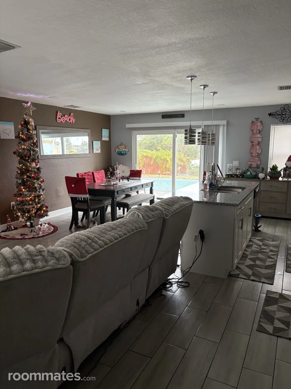 Profile photo 1 of 11