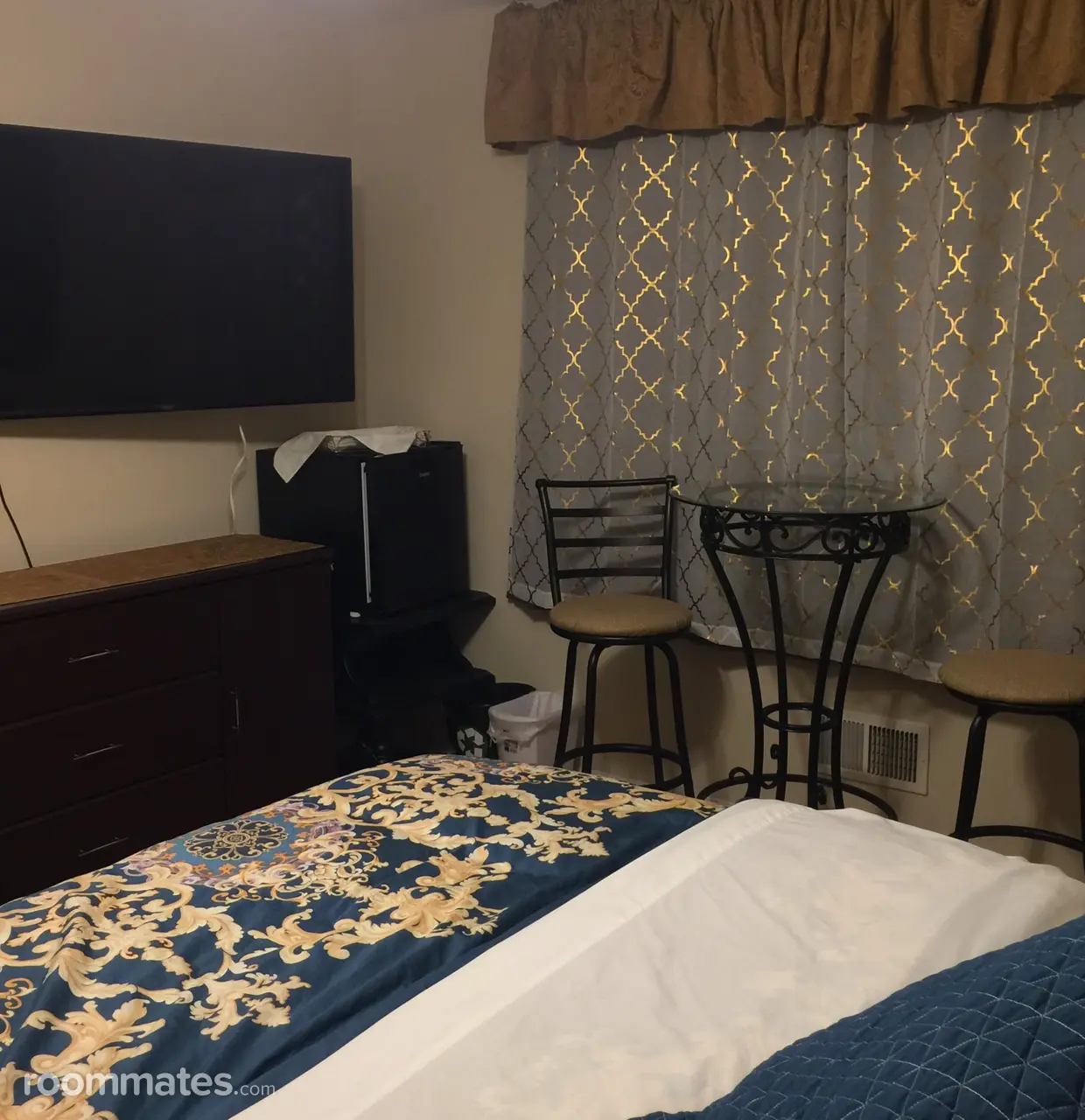 Profile photo 2 of 10