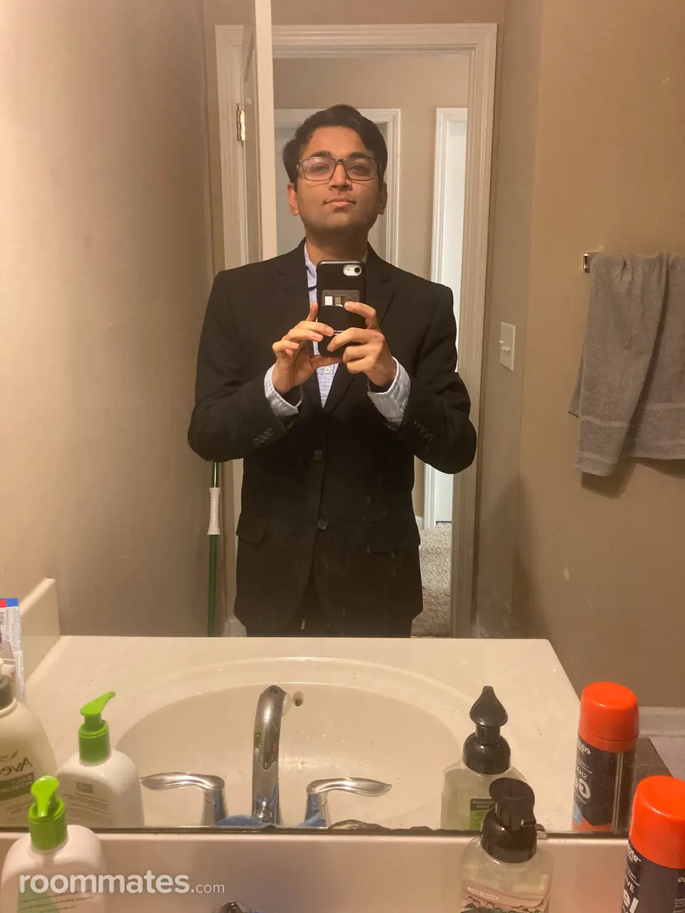 Profile photo 4 of 4