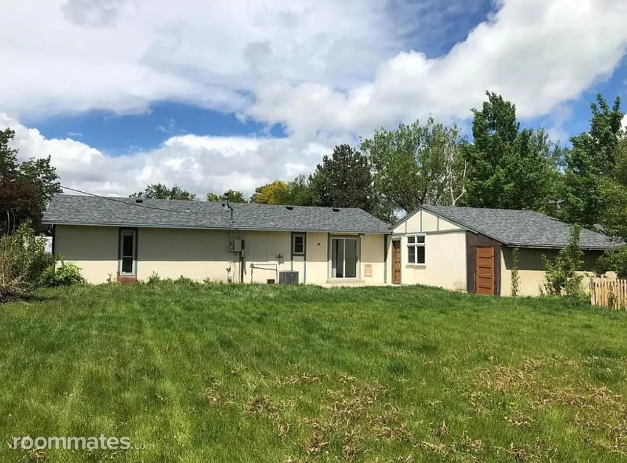 Profile photo 3 of 9