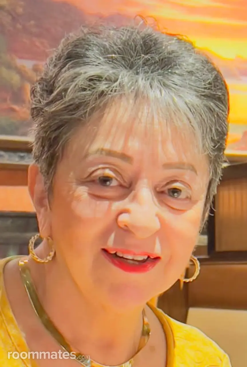 Profile photo 9 of 9