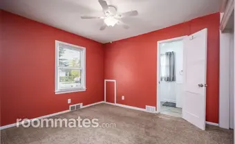 Room for rent in Wyoming, MI $900, house