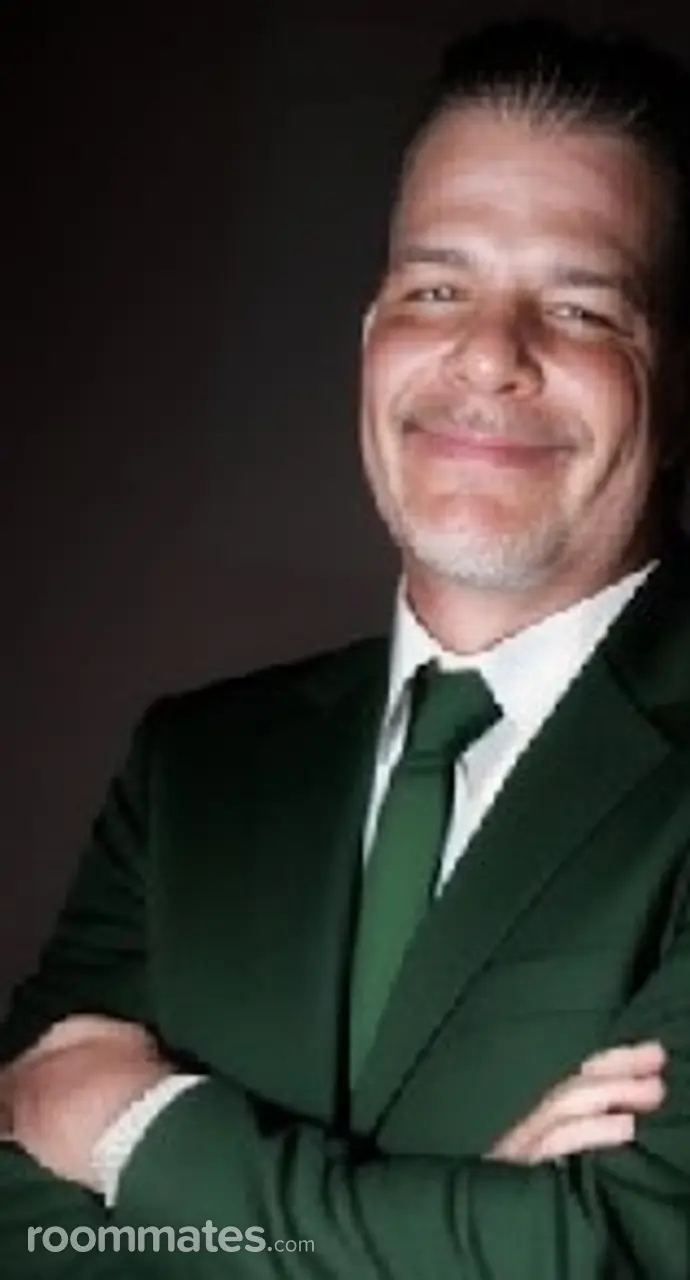 Profile photo 4 of 4