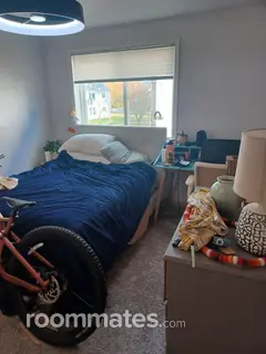 Room for rent in Bellingham, WA $730, condo