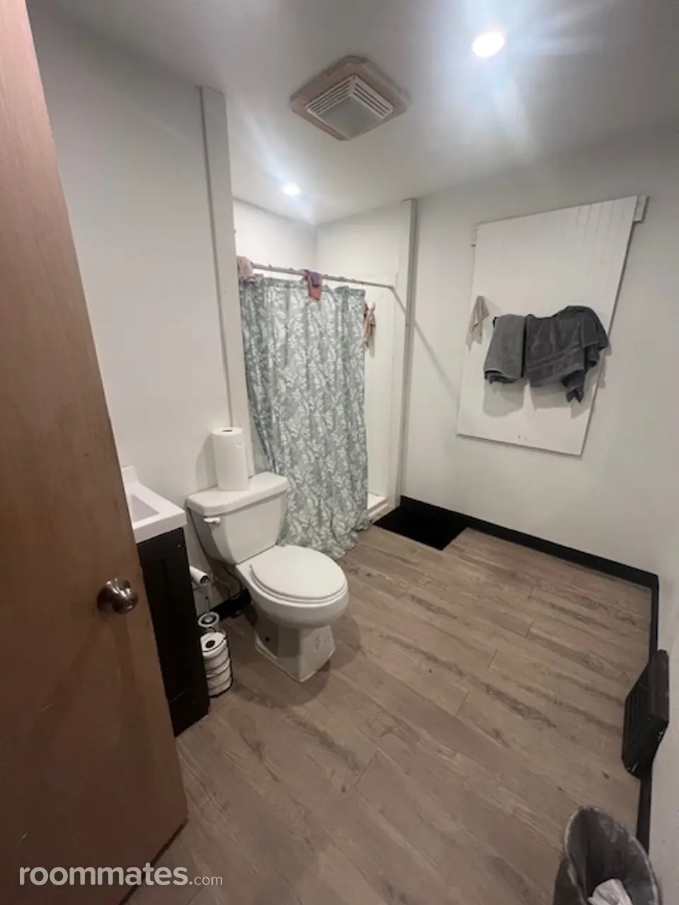 Profile photo 4 of 8