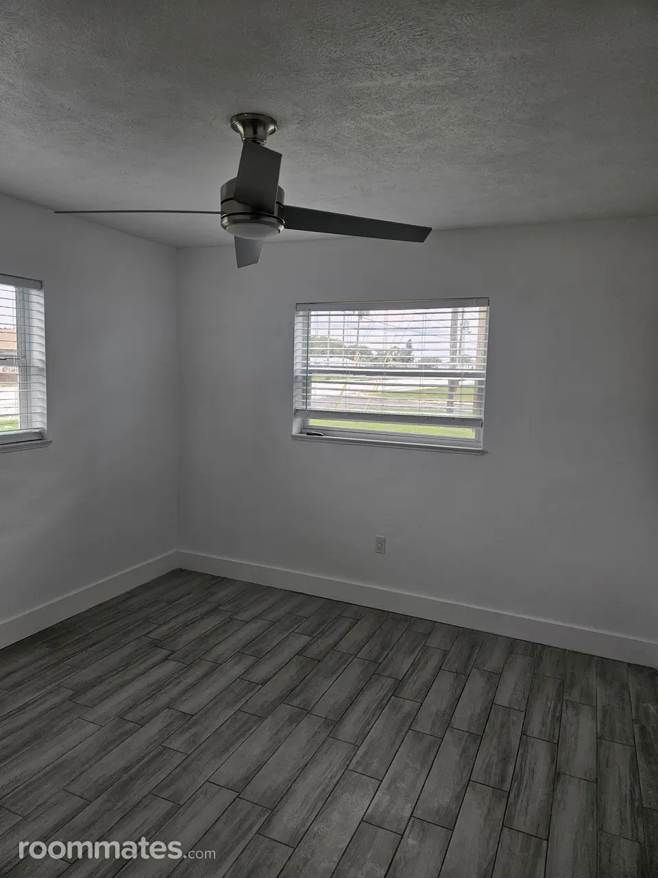 Profile photo 5 of 8