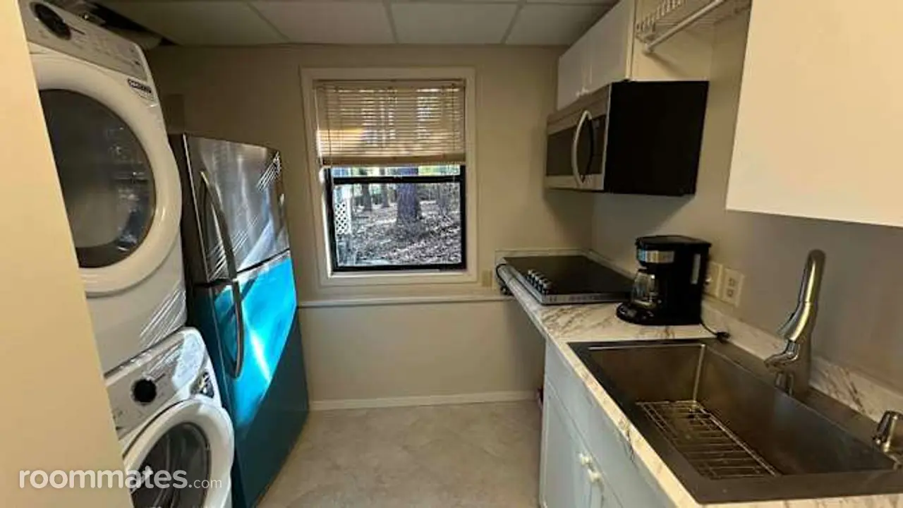 Profile photo 5 of 11