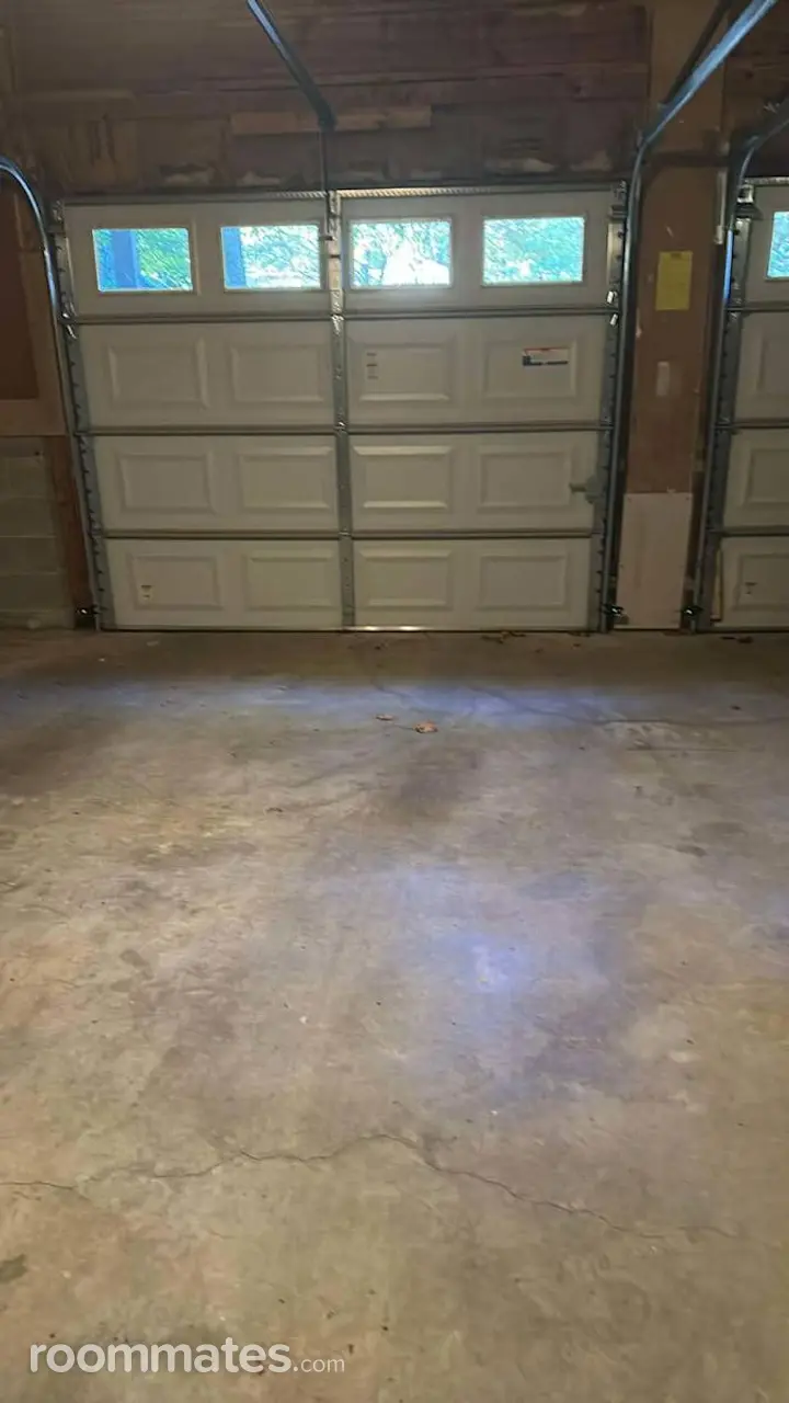 Profile photo 8 of 11