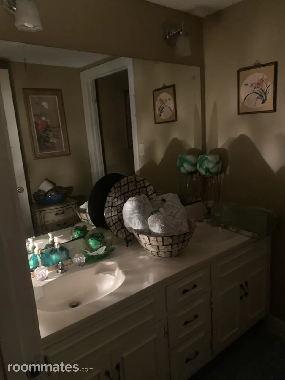 Profile photo 7 of 8