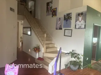 Room for rent in Elk Grove, CA $1000, house