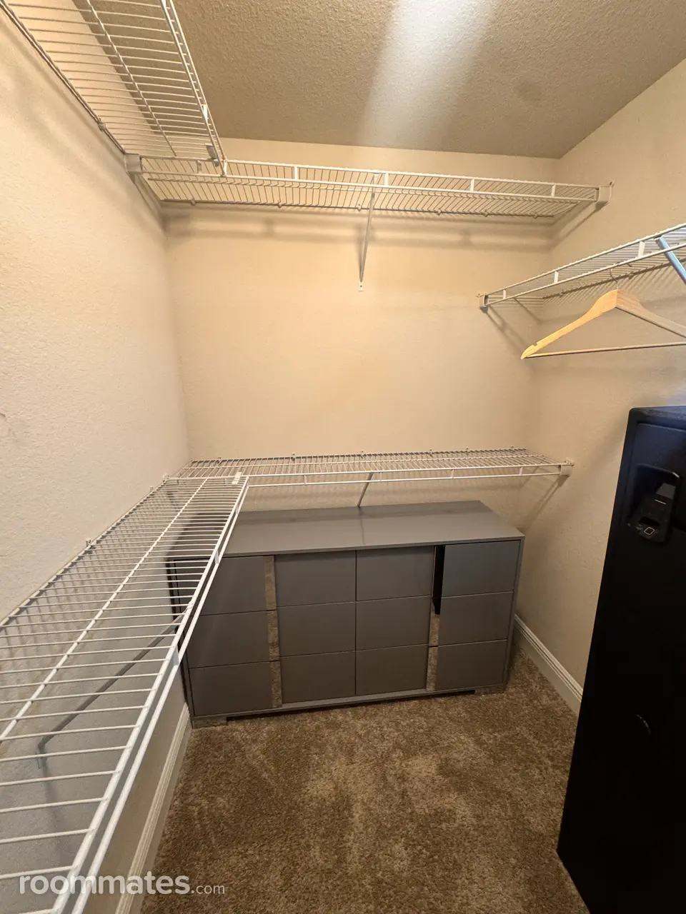 Profile photo 4 of 15