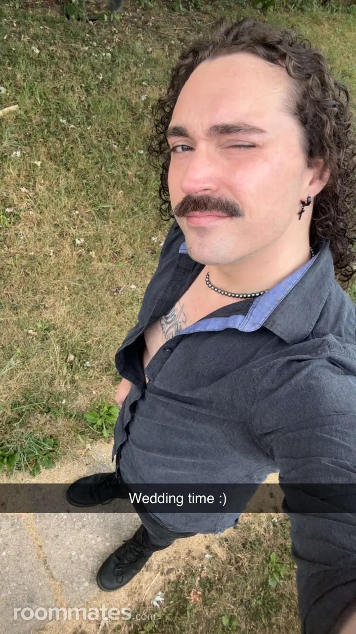 Profile photo 17 of 21