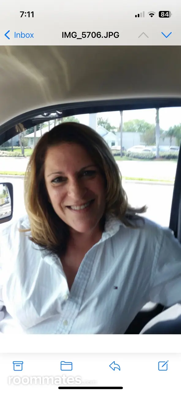 Profile photo 1 of 1