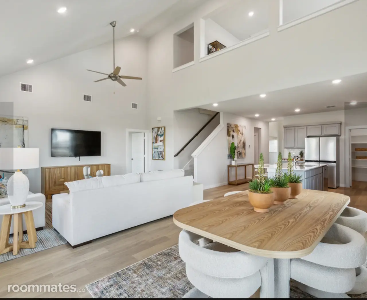 Profile photo 7 of 10