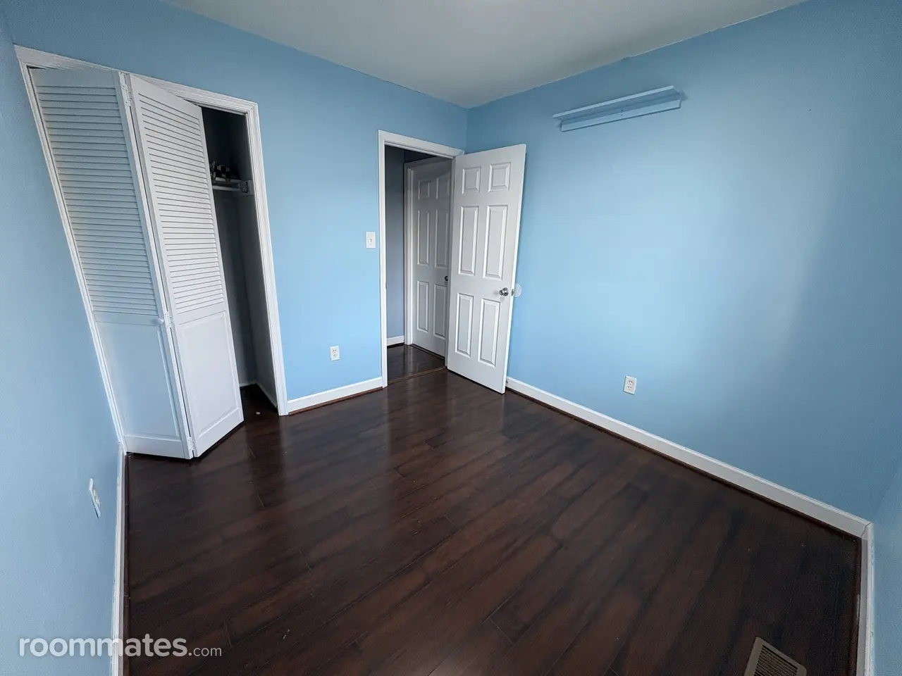 Profile photo 5 of 9