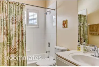 Room for rent in Jacksonville, FL $1000, house