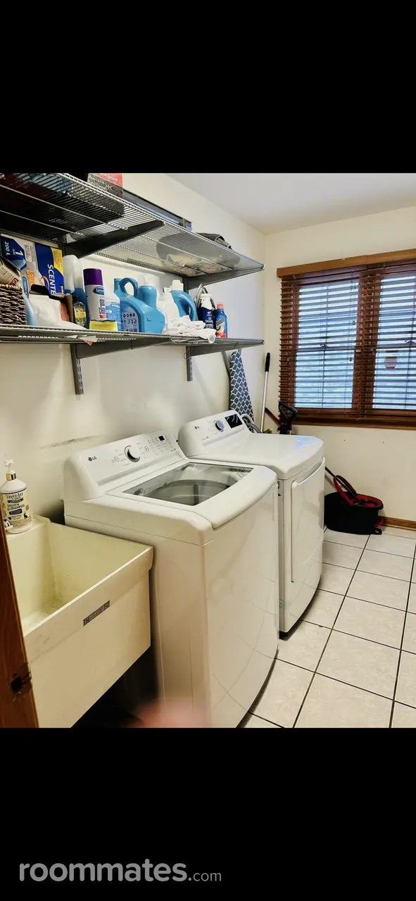 Profile photo 4 of 11